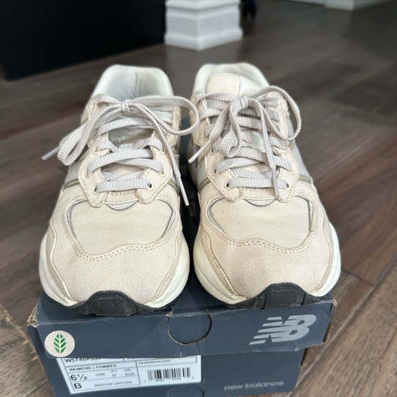 New Balance 57/40 Women’s Sneakers - Picture 5 of 14